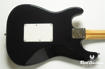 Stratocaster Plus Deluxe - Mystic Black